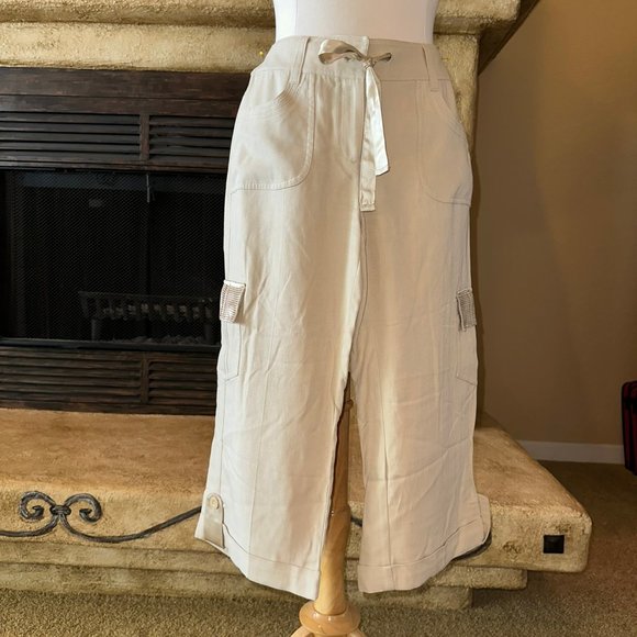 WHBM silky cargo pants with ribbon/satin trim NWOT - Picture 4 of 11